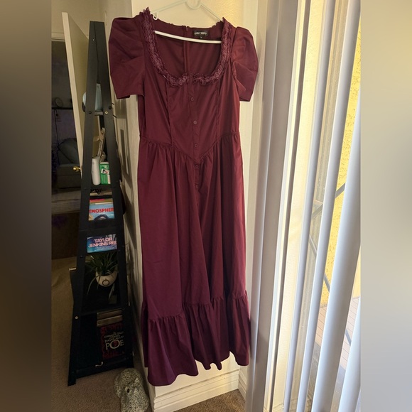 Lively Ghosts Bordeaux Dress 🩸 - Picture 7 of 11